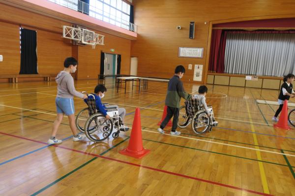 大野原西小R5車いす(2)