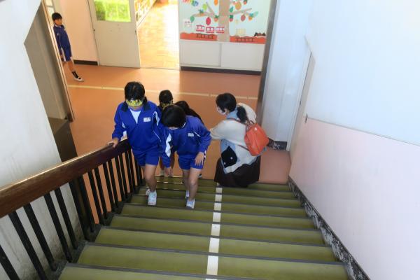 波崎小学校アイマスク➂