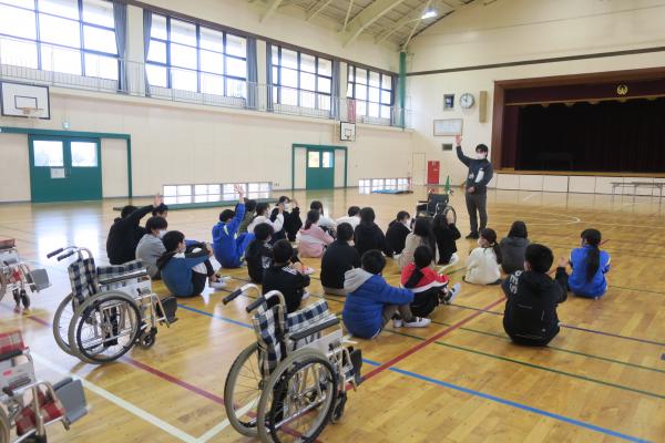 大野原6年生車いす➀