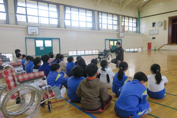 大野原小5年車いす➀