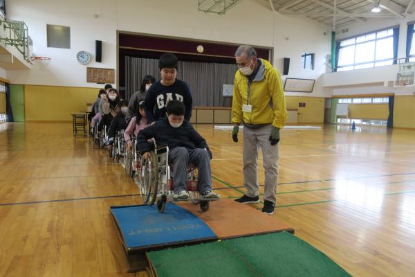 軽野小車いす体験(3)