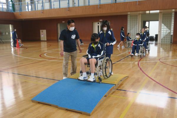 R6大野原小・講話(2)